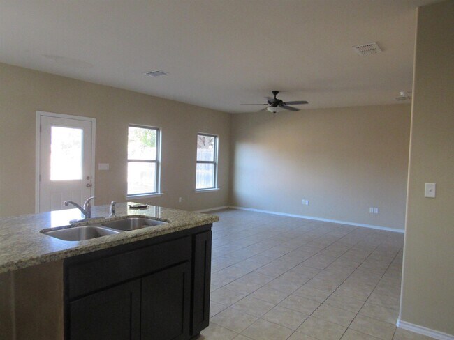 Building Photo - 6106 Eusebio Dr