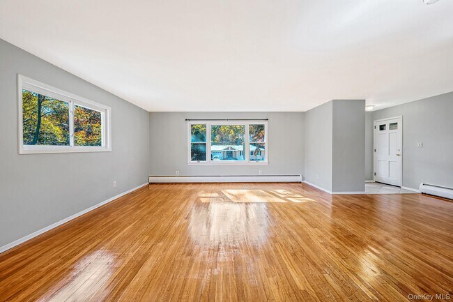 Building Photo - 23 Princeton Dr