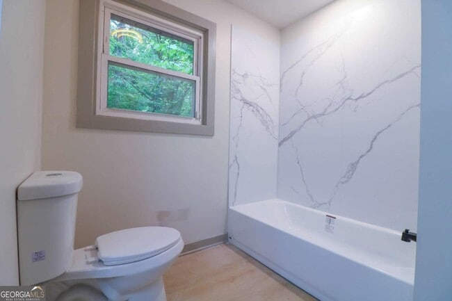 Building Photo - 4396 Greenleaf Cir SW