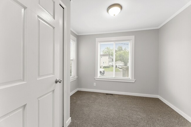 Building Photo - 2474 4th St
