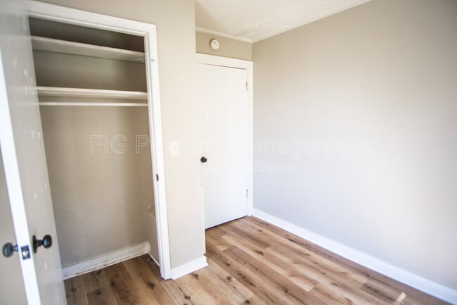 Building Photo - 4645 Anderson Pl