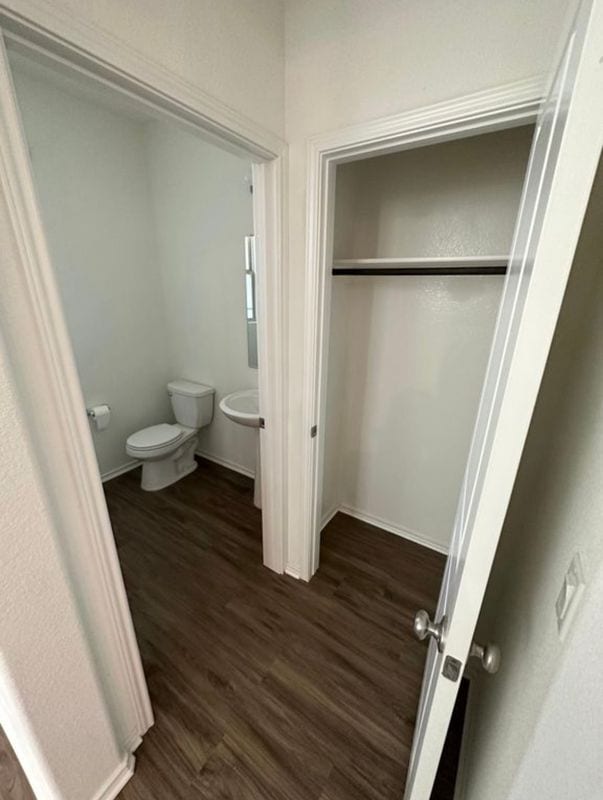 Building Photo - 10410 Bramble Berry Dr