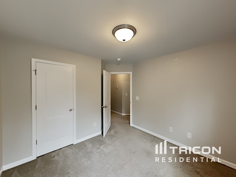 Building Photo - 123 Hickory Sta Ln