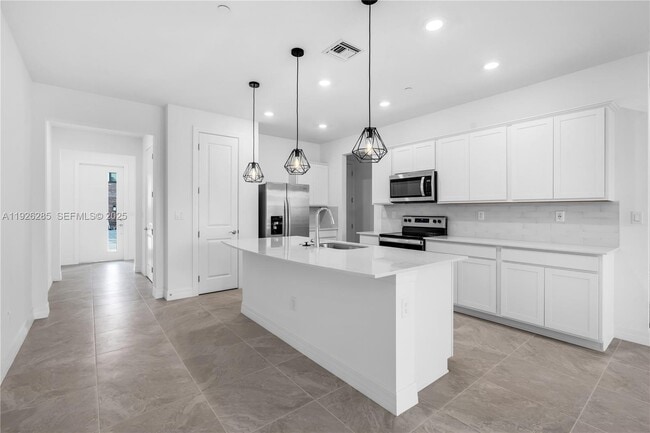 Building Photo - 8356 NW 7th Pl