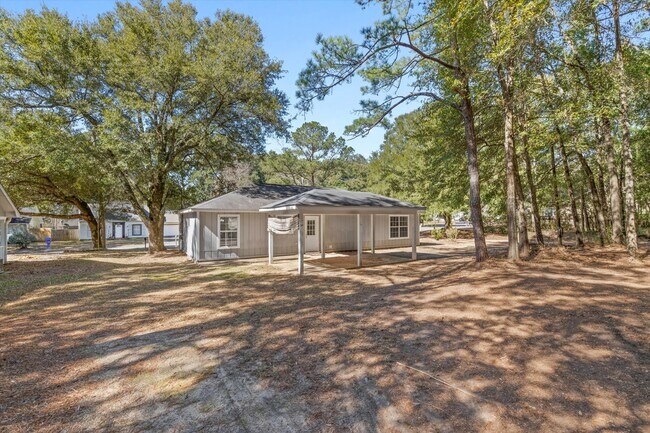 Building Photo - 165 Montclair Loop