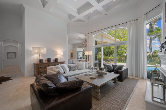 Building Photo - 12820 Mizner Way