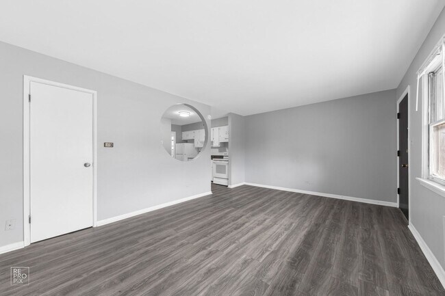 Building Photo - 2600 S 59th Ave