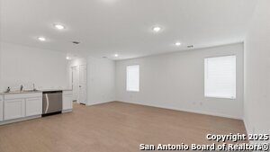 Building Photo - 10615 Fannin Wy