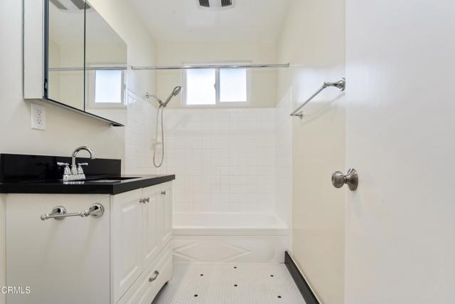 Building Photo - 420 Violet Ave