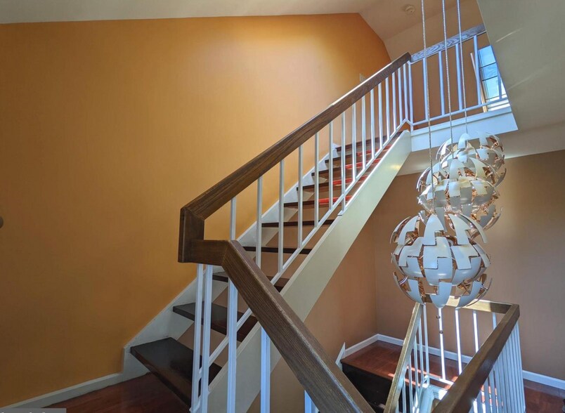 Building Photo - 3 Kaylin Cor