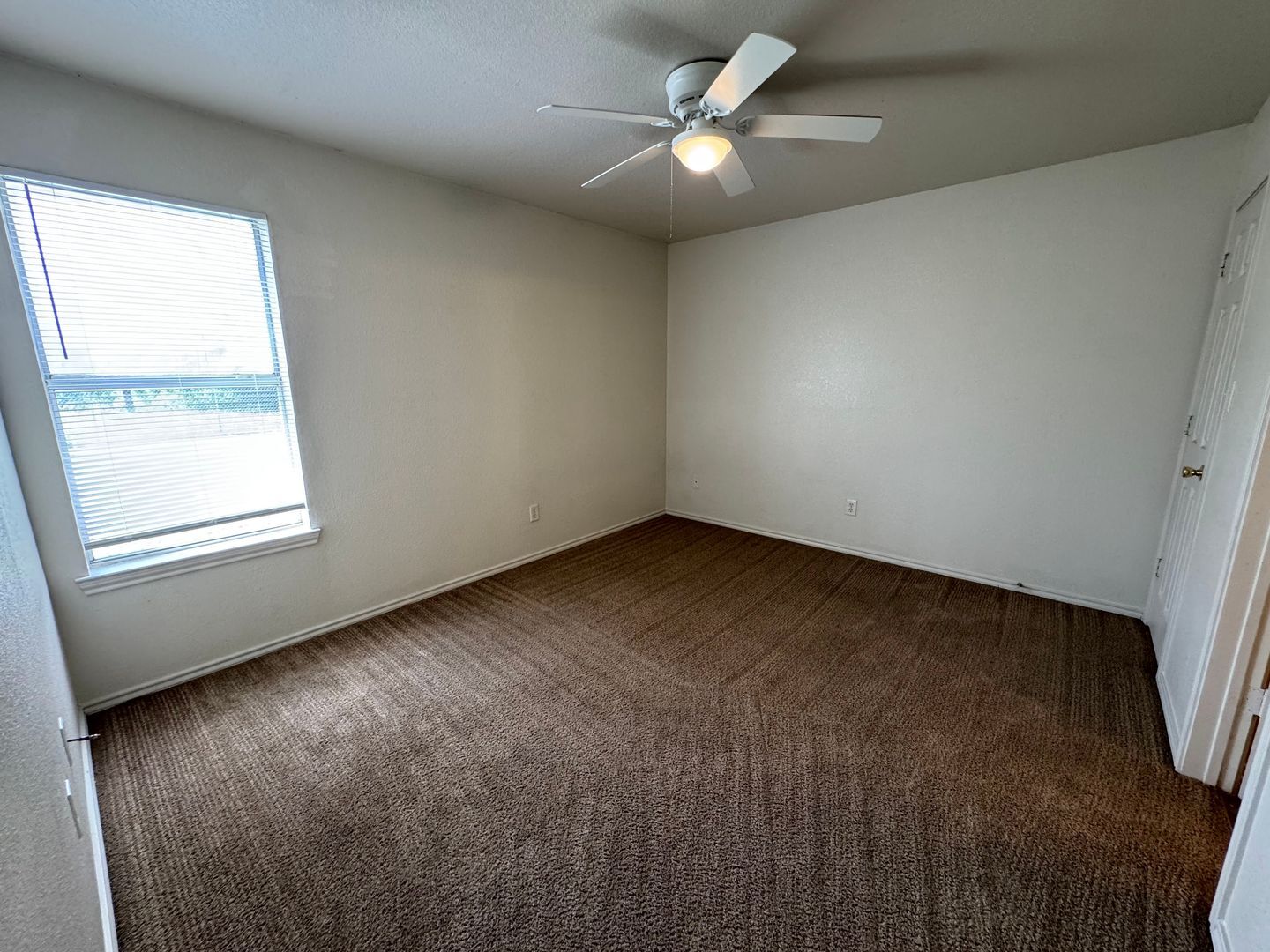 Building Photo - 2901 Cantabrian Dr