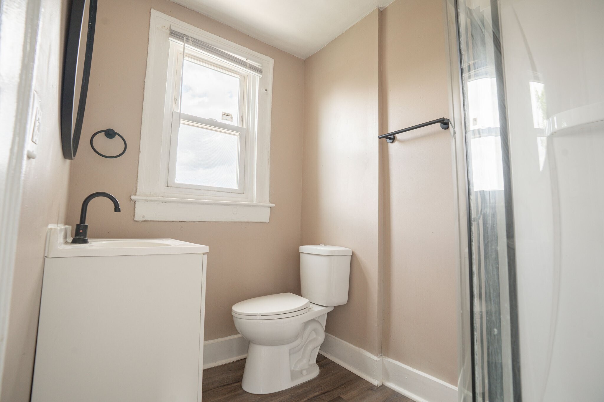 Building Photo - 1918 W Washington St