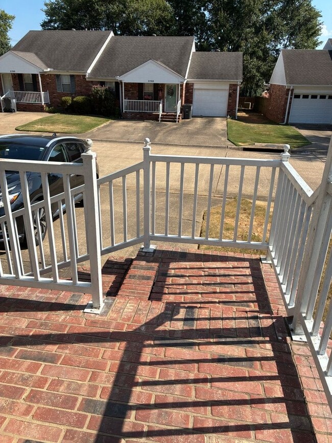 Building Photo - 2702 Oak Meadow Pl