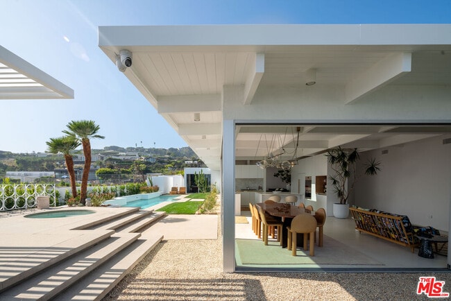 Building Photo - 1227 Tellem Dr