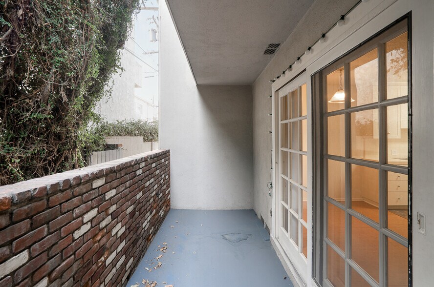 Building Photo - 11511 Ohio Ave