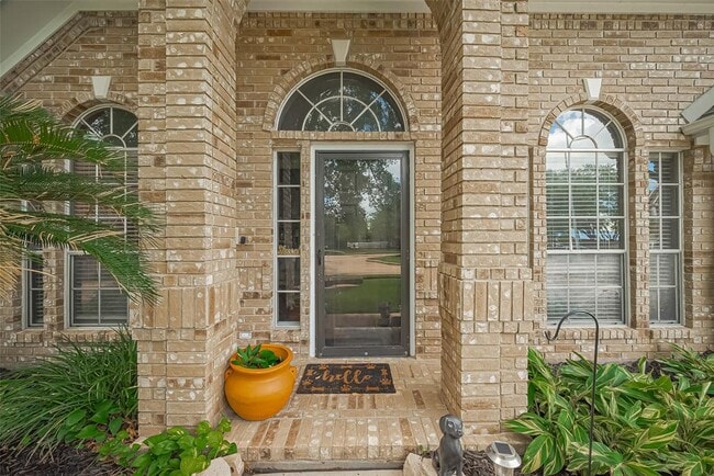 Building Photo - 4502 Twin Elm Dr