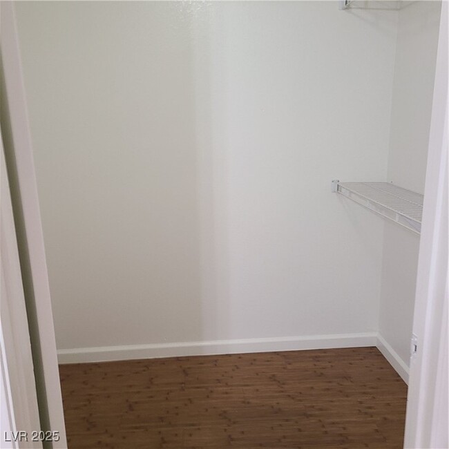 Building Photo - 636 Yacht Harbor Dr