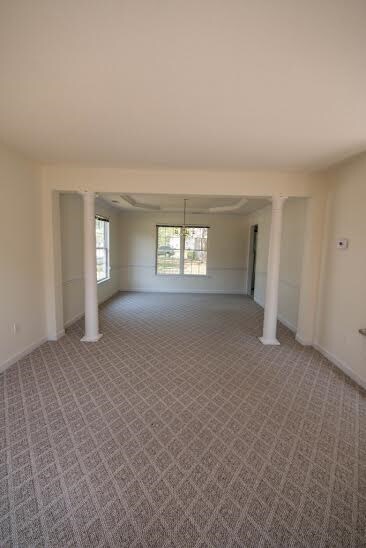 Building Photo - 4 bedroom/2.5 bathroom- Michaels Woods