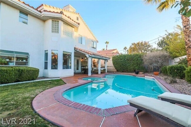 Building Photo - 2237 Fiero Dr