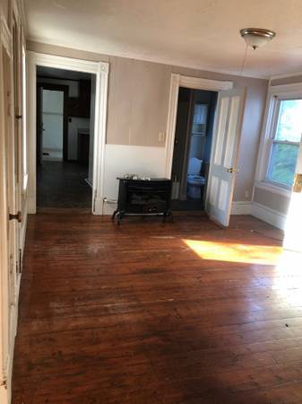 Building Photo - 21 Pleasant St