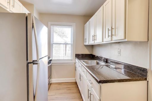 Building Photo - 8507 Flower Ave - Unit 4 Takoma Park, MD 20912 - 2 YEAR LEASE SPECIAL - PETS OK! -  Large 1 Bed w...