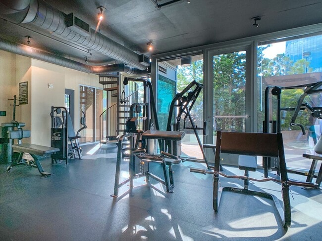 Building Photo - High-rise Luxury 1 Bedroom Buckhead Condo, Skyline Views of Atlanta!