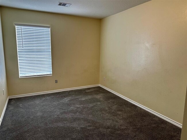 Building Photo - 15410 Apple Bloom Way