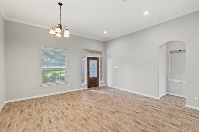 Building Photo - 521 Ironwood Forest Dr