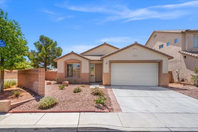 Primary Photo - Fabulous Home!