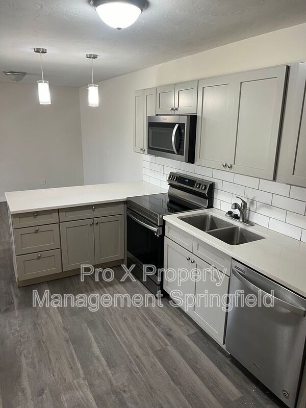 Building Photo - 1617 N Jefferson Ave
