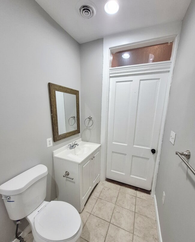 Building Photo - 2820 Q St