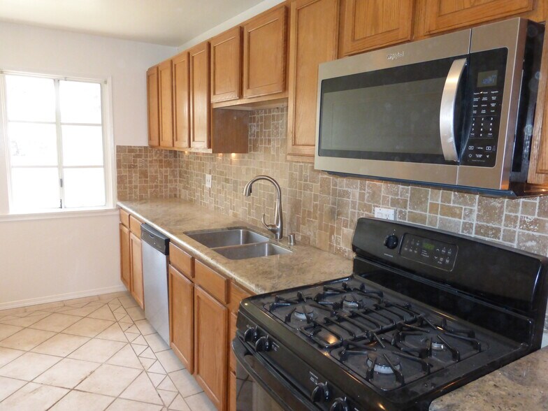 Building Photo - 23123 Cohasset St