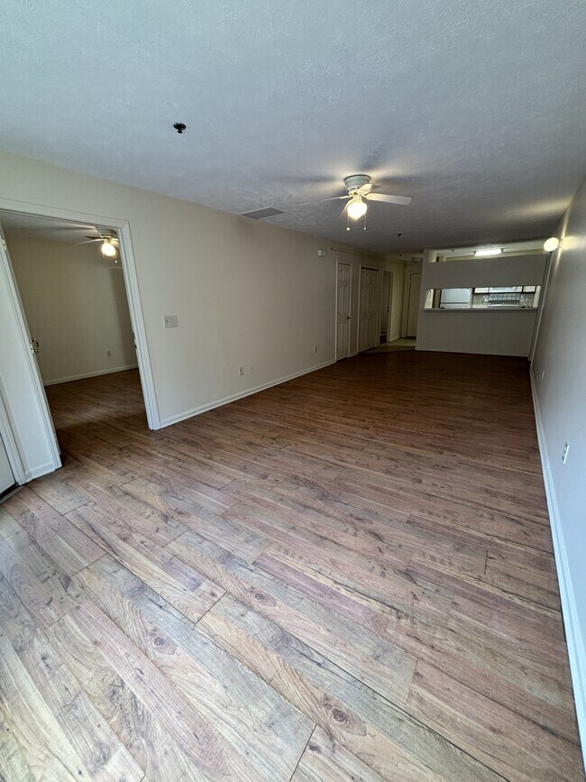 Building Photo - 1101 University Commons Dr