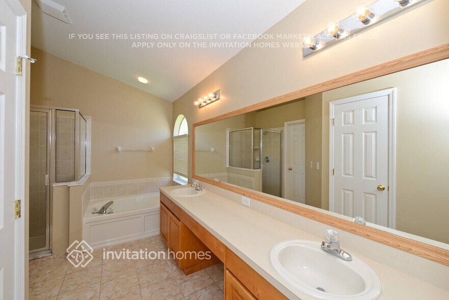 Building Photo - 4438 Beaumaris Dr