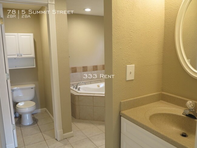 Building Photo - FREE RENT - MOVE-IN SPECIAL!