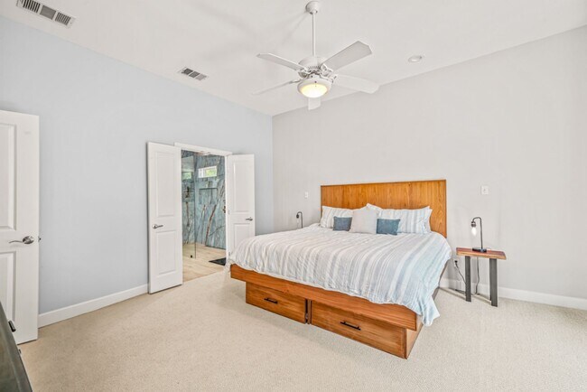 Building Photo - 258 Tuxedo Ave