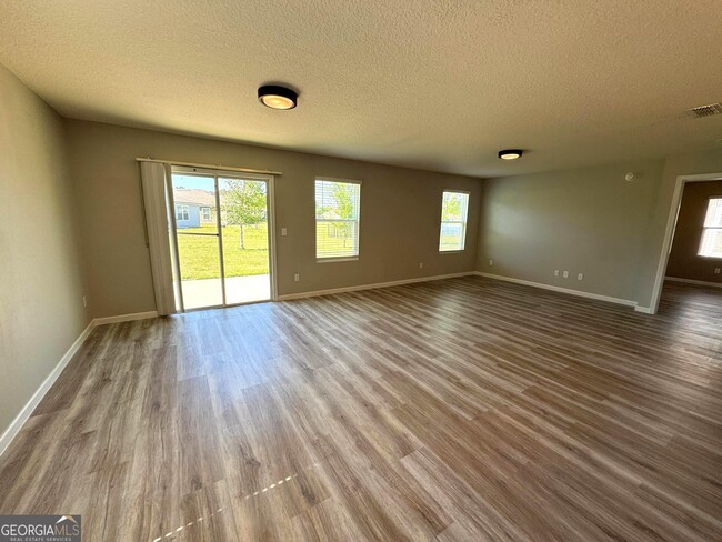 Building Photo - 217 Brooklet Cir