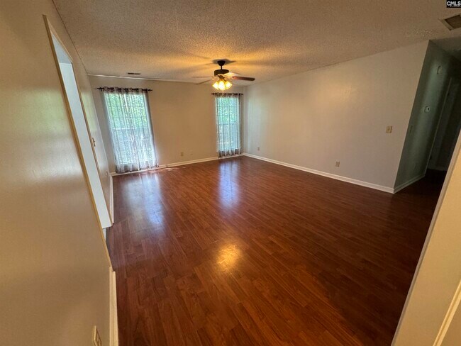 Building Photo - 143 Bradstone Rd