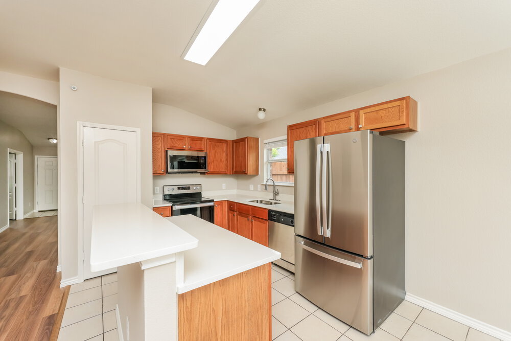 Building Photo - 2114 Rose May Dr