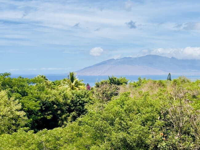 Building Photo - 904 Kupulau Dr