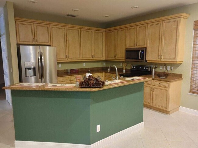 Building Photo - 2009 Grey Falcon Cir SW