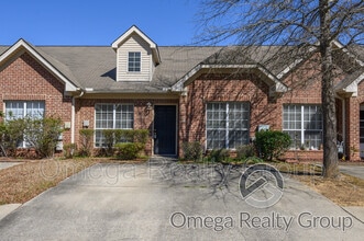 Building Photo - 2759 Southwood Vw