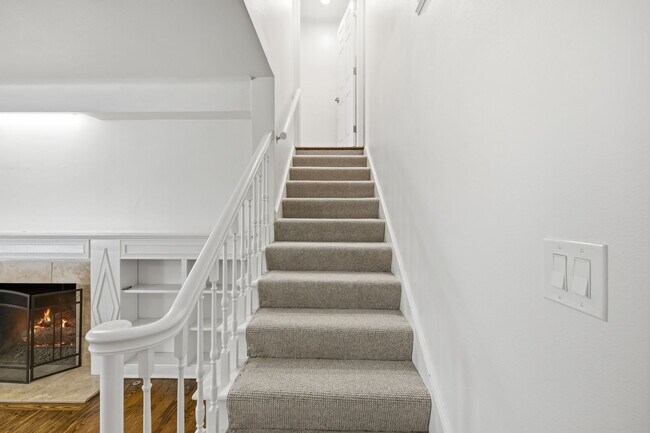 Building Photo - 1567 E 22nd St