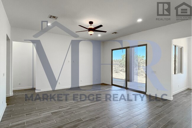 Building Photo - 3Bed/2Bath Home in North Scottsdale! Ready...