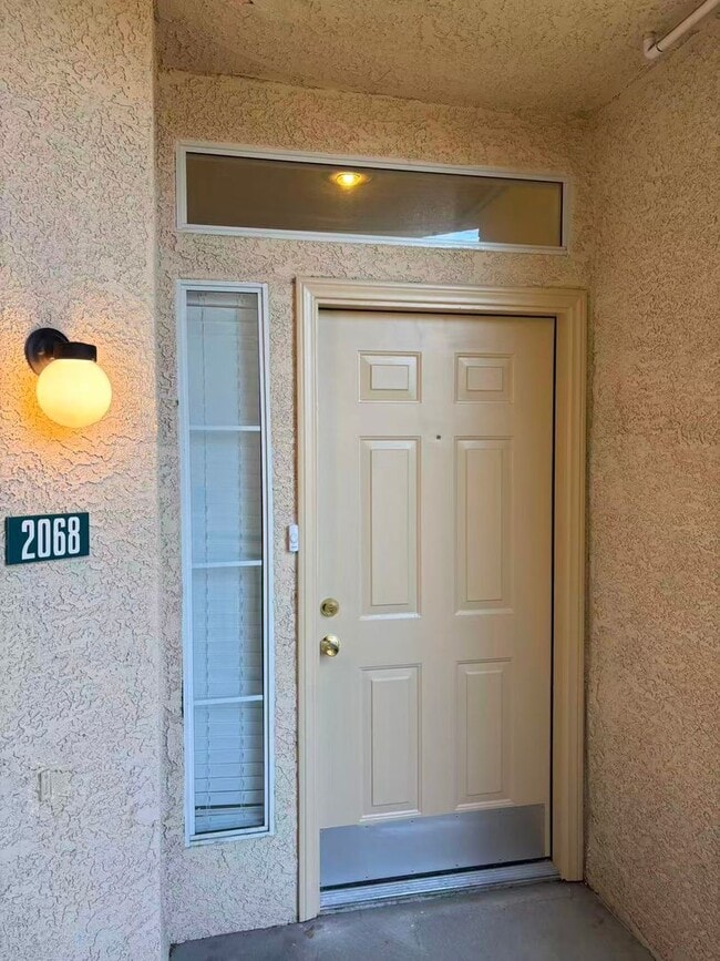 Primary Photo - 5155 W Tropicana Ave