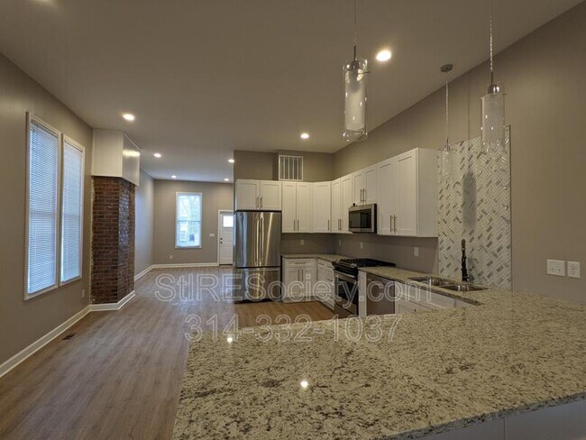 Building Photo - 2206 Blendon Pl