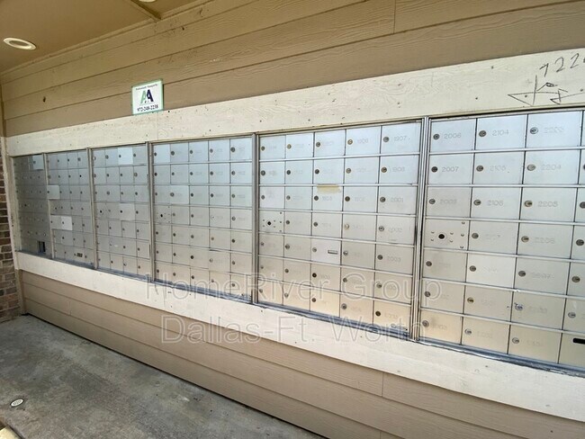 Building Photo - 4748 Old Bent Tree Ln