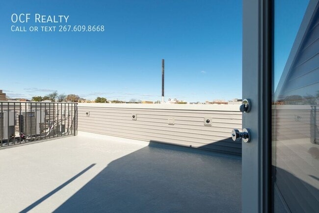 Building Photo - 711 N 16th St