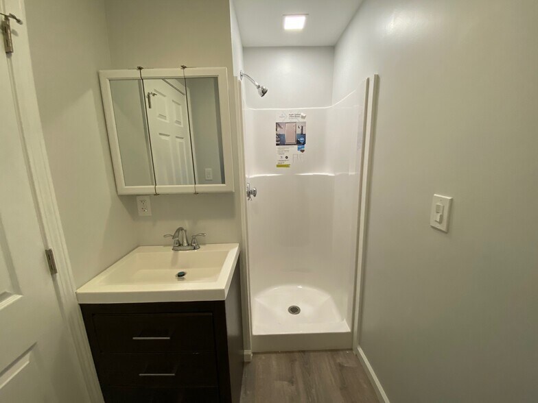 Building Photo - 200 Congress Ave