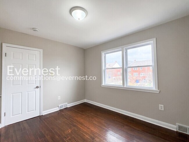 Building Photo - 1408 Cedarcroft Rd